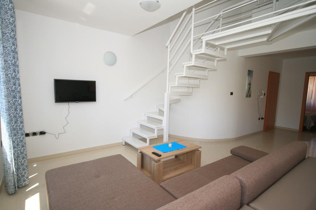 Apartment Mimoza 6, Baska, Krk 외부 사진